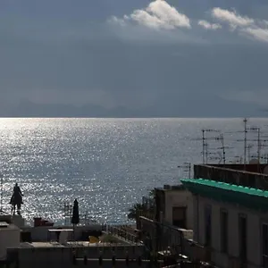 https://la-finestra-sul-golfo.hotels-amalfi.com