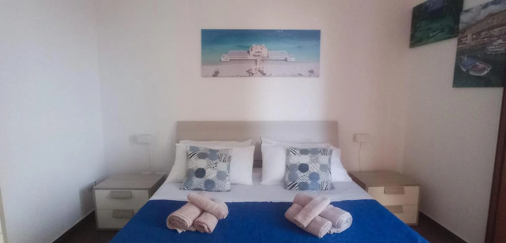 Al Molo 6 Apartment Palermo 0*,  Italy